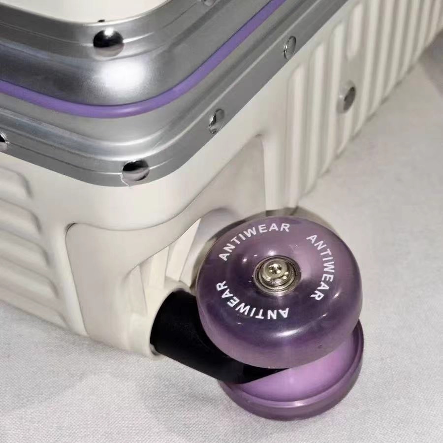 다채로운 자동 스피너 휠이있는 여행 가방 알루미늄 프레 - Aluminum Frame Carry On Luggage 리뷰 및 가격